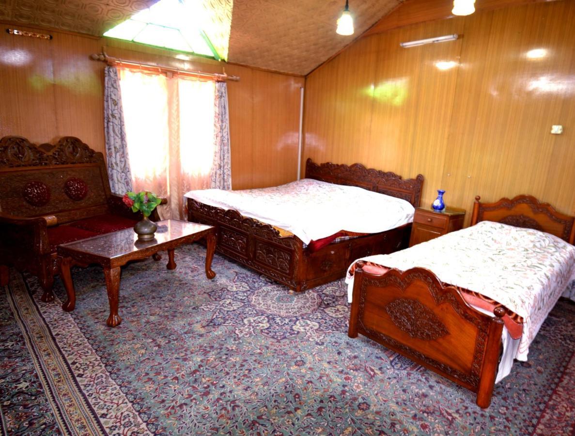 Heritage Shreen Houseboat Srīnagar Екстериор снимка