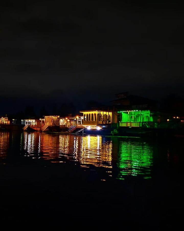 Heritage Shreen Houseboat Srīnagar Екстериор снимка